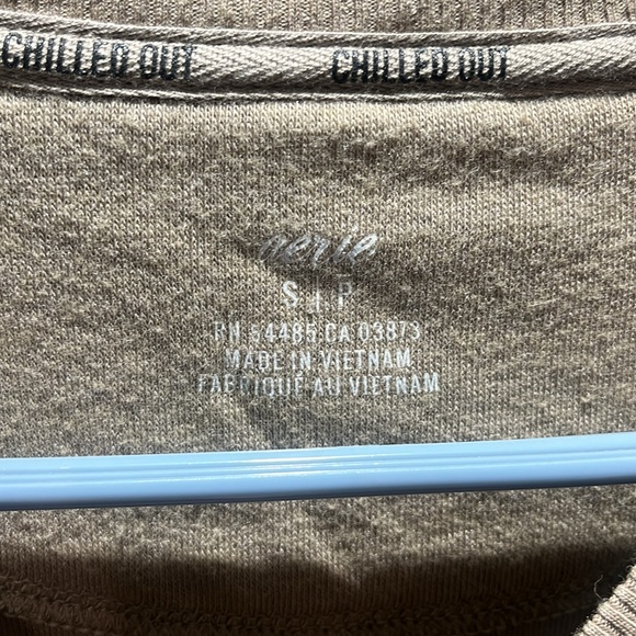 Aerie tan sweater size small - Picture 2 of 6